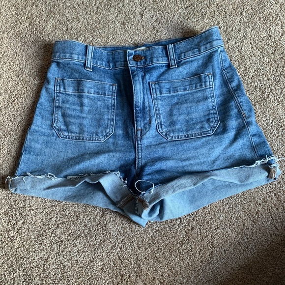MADEWELL- High Rise Patch Pocket Denim Shorts - Picture 3 of 6